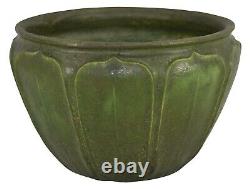 Grueby Pottery Matte Green Arts And Crafts Large Leaf Bowl