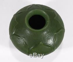 Grueby Pottery dark matte green 7 leaf squat vase Arts & Crafts Boston