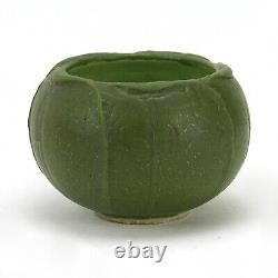 Grueby Pottery matte green 5 overlapping leaf sphere vase Arts & Crafts Boston
