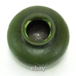 Grueby Pottery matte green 6 leaf panel 4.25 bulbous vase Arts & Crafts Boston