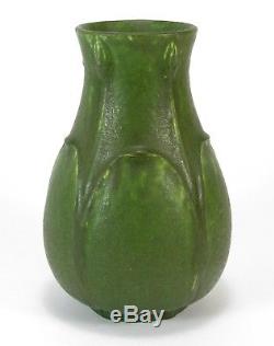 Grueby Pottery matte green 7 pear shape leaf and bud vase Arts & Crafts Boston