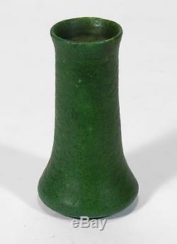 Grueby Pottery matte green flared bottom corset bud vase Arts & Crafts Boston