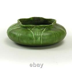 Grueby Pottery matte green pinched lip leaf vase 6 dia Arts & Crafts Boston