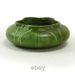 Grueby Pottery matte green pinched lip leaf vase 6 dia Arts & Crafts Boston