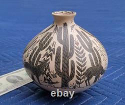 HECTOR GALLEGOS JR Mata Ortiz Sgraffito Vase 6-Mexican Arts & Crafts Pottery