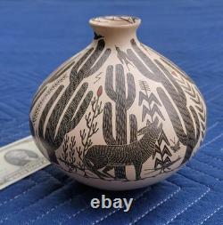 HECTOR GALLEGOS JR Mata Ortiz Sgraffito Vase 6-Mexican Arts & Crafts Pottery