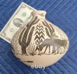 HECTOR GALLEGOS JR Mata Ortiz Sgraffito Vase 6-Mexican Arts & Crafts Pottery