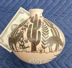 HECTOR GALLEGOS JR Mata Ortiz Sgraffito Vase 6-Mexican Arts & Crafts Pottery