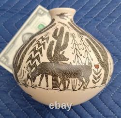 HECTOR GALLEGOS JR Mata Ortiz Sgraffito Vase 6-Mexican Arts & Crafts Pottery