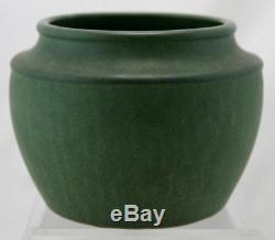 Hampshire 5.5 Arts & Crafts Urn/vase In Deep Organic Matte Green Glaze Mint
