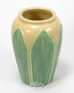Hampshire Pottery 2 color matte green yellow glaze 6 leaf vase arts & crafts