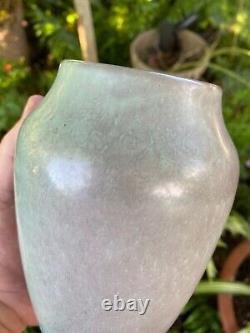 Hampshire Pottery Arts Crafts Curdled Glaze 6.25 # 18/2 Signed Vase green matte