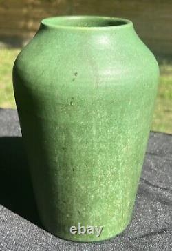 Hampshire Pottery Hand Thrown Vase Matte Green Classic Arts Crafts Great Example