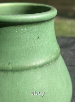 Hampshire Pottery Matte Green Hand thrown Vase Great Form Arts Crafts