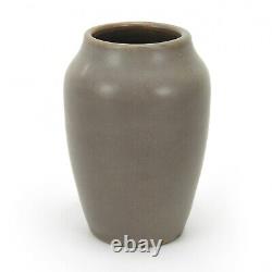 Hampshire Pottery matte gray brown glaze ovoid 5.75 vase arts & crafts