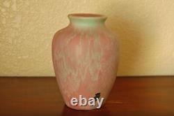 Impressive Camark Art Pottery Matte Rose Green Overflow Vase Arts & Crafts #132