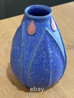 JEMERICK POTTERY Arts & Crafts GRUEBY STYLE VASE Matte Blue Leaf Bud