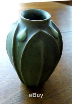 Jemerick Arts & Crafts Pottery Vase Mission Grueby Style Signed 4-1/2 tall