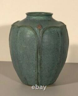 Jemerick Pottery Art Studio Vase Arts & Crafts Style Matte Green 7 inches