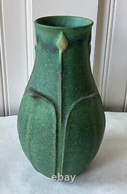 Jemerick Studio Pottery Hand Made Arts & Crafts Matte Green Vase, 9 tall