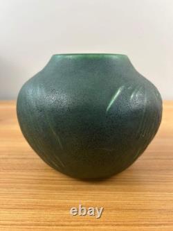 Ken Tracy Studio 2015 Arts & Crafts Pottery Matte Green Pinecone Vase