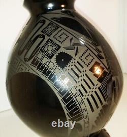 LULY LUCERO Signed Scarce BLACK-ON-BLACK MATA ORTIZ POTTERY Gourd Vase Clay Ring