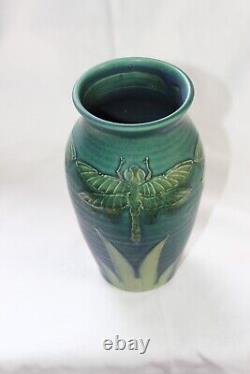 La Pointe Studio arts & Crafts inspire California Pottery Ceramic Dragonfly Vase