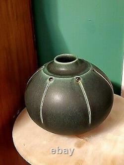 Large Arts And Crafts Pottery Vase Jemerick Door Ephriam Matte Green