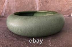Large Hampshire Pottery Matte Green Low 10 Bowl Arts & Crafts Mission