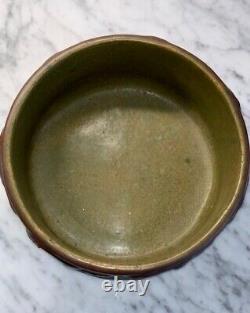 Large Rookwood Pottery Arts & Crafts Bowl c. 1903 #1081 CY 8 1/2