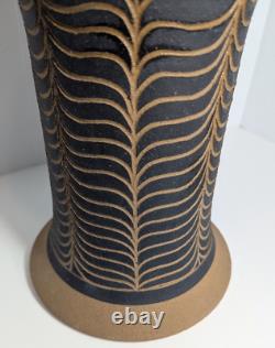 Larry & Terry Brown 12 Studio Art Pottery-Stoneware Feather Incised Garden