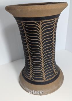 Larry & Terry Brown 12 Studio Art Pottery-Stoneware Feather Incised Garden