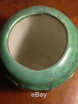 Light matte green arts and crafts California Porcelain 1920/30 vase