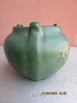 MINT Weller Arts & Crafts Matte Green 4 1/4 by 5 Geometric & Faux Buttress Pot