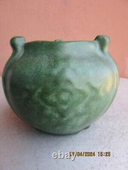 MINT Weller Arts & Crafts Matte Green 4 1/4 by 5 Geometric & Faux Buttress Pot