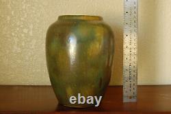 Magnificent Vintage Red Wing Art Pottery Arts & Crafts Large Nokomis Flower Vase