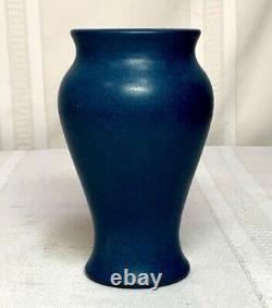 Marblehead Pottery, Corseted Shoulder Matte Blue Vase, Arts & Crafts, Great Form