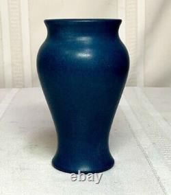 Marblehead Pottery, Corseted Shoulder Matte Blue Vase, Arts & Crafts, Great Form