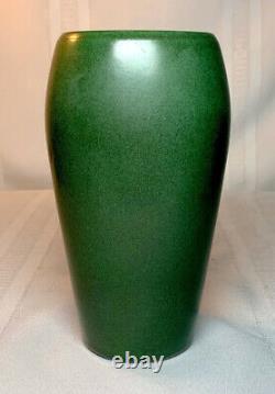 Marblehead Pottery, Lg Tapered Swollen Matte Green Vase Htf Color Arts & Crafts