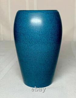 Marblehead Pottery, Tapered Swollen Matte Blue Vase Arts & Craft Marblehead Blue