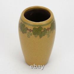 Marblehead Pottery decorated leaf & berry vase Arts & Crafts matte green yellow