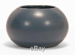 Marblehead Pottery undecorated matte blue spherical vase arts & crafts baggs