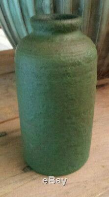 Matte Green Early 20th Cen. Mystery Vase / ala Grueby /Arts Crafts Pottery