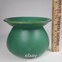 Matte green mission arts and crafts Roycroft Era cuspidor spitoon Vase