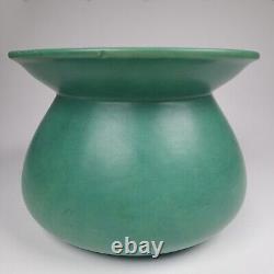 Matte green mission arts and crafts Roycroft Era cuspidor spitoon Vase