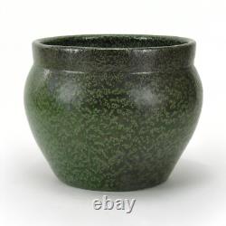 Merrimac Pottery arts & crafts 7.5 in. Jardiniere vase semi matte green