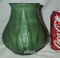 Mint Antique Hampshire Arts Crafts Pottery Corn Cob Matte Green Mission Vase