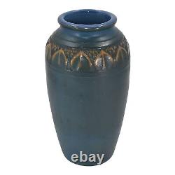 Monmouth Western Stoneware 1930s Arts And Crafts Pottery High Glaze Blue Vase