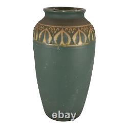 Monmouth Western Stoneware Vintage 1930s Arts & Crafts Pottery Matte Green Vase