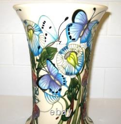 Moorcroft LG Butterfly Vase 158/8 Purple Hairstreak by Emma Bossons MINT